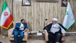 رئیس منطقه 2 سازمان بازرسی کل کشور در دیدار با مدیرعامل بانک تجارت: بانک‌ها از سیاست‌های بانک مرکزی تبعیت کنند