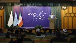 انتقاد رئیس سازمان بازرسی از سیستم بانکداری کشور/ برخی بانک‌ها تسهیلات را به بنگاه‌های مرتبط با خودشان اختصاص داده‌اند/بانک مرکزی جدی‌تر نظارت کند