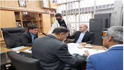 بازدید سرزده بازرس کل امور بانک‌ها و بیمه سازمان بازرسی کل کشور از چند شعبه بانکی در مناطق جنوبی تهران/ رسیدگی به تخلف شعب در اخذ تضامین و وثیقه در وام ازدواج و فرزندآوری