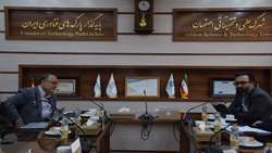 بازدید معاون سیاسی و قضایی سازمان بازرسی از شهرک علمی و تحقیقاتی اصفهان/ بلندیان: نهادهای متولی با اجرای درست قانون، زمینه توسعه شرکت‌های دانش بنیان را فراهم کنند