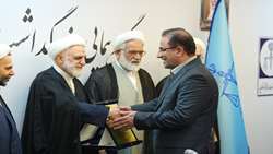 تجلیل از مدیرکل حفاظت و اطلاعات سازمان بازرسی کل کشور به عنوان مدیر نمونه قضایی کشوری