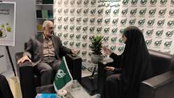 رئیس دانشکده فرهنگ و ارتباطات دانشگاه سوره از غرفه انتشارات سازمان بازرسی بازدید کرد/ دکتر مسعودی: سازمان بازرسی طی چند مدت اخیر اقدامات بسیار خوبی در حوزه مبارزه با فساد انجام داده/ ضرورت استفاده از ظرفیت انجمن سواد رسانه‌ای