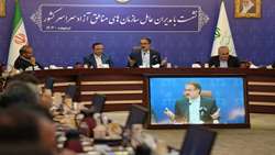مدیران مناطق آزاد نباید در تهران باشند/ ماموریت به مدیرکل دفتر حمایت از سرمایه گذاری برای پیگیری اجرای معافیت‌های قانونی به نفع سرمایه‌گذاران/ رفع عمده مشکلات آمبولانس‌ها و کشنده‌های رسوب شده در منطقه آزاد ماکو