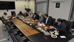 بازدید رئیس منطقه 6 سازمان بازرسی کل کشور از پالایشگاه اصفهان/ شاه‌محمدی: هدف بازرسی کل استان کمک به مجموعه پالایشگاه در حسن جریان امور است