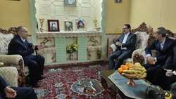 رئیس سازمان بازرسی با خانواده شهید میرزاوندی دیدار کرد