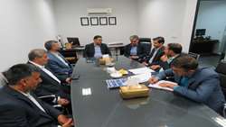 حل مشکلات کارخانه الیاف گستر یزد در جریان بازدید بازرس‌کل قضایی استان یزد