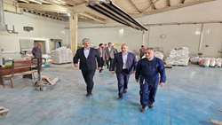 بازدید بازرس کل قضایی آذربایجان شرقی از شرکت تولید و توزیع خوراک دام و طیور