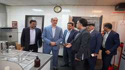 بازدید میدانی بازرس کل قضایی استان البرز و مدیرکل دفتر حمایت از سرمایه‌گذاری و تولید ملی سازمان بازرسی کل کشور از واحدهای صنعتی سیناژن و ژاله نور در استان البرز