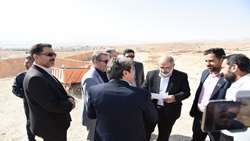 بازدید میدانی رئیس منطقه 3 سازمان و بازرس‌کل استان فارس از روند اجرای پروژه نهضت ملی مسکن شهر جدید صدرا/ لزوم برنامه ریزی و نظارت مستمر بر عملیات اجرایی طرح 3200 واحدی ماهور3  