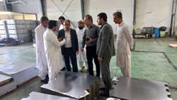 بازدید بازرس کل قضایی استان سیستان و بلوچستان از واحد تولیدی شرکت آرمان گستر نوین کنارک
