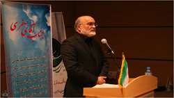 باید با گلوگاه‌ها و سرچشمه‌های فساد برخورد کرد