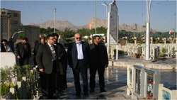 حضور رئیس سازمان بازرسی کل کشور در گلزار شهدای اصفهان و مرقد یوشع بن نبی(ع)
