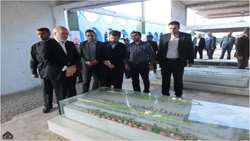 ادای احترام قاضی سراج به مقام شامخ شهدای انقلاب و دفاع مقدس