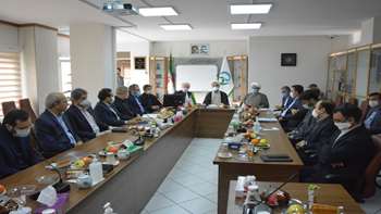 حجت‌الاسلام درویشیان در بازدید از سازمان غذا و دارو